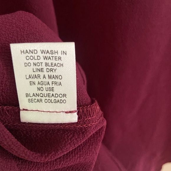 &Merci Fall Cranberry Wine blouse with beautiful detailed sleeves Size Large - Picture 6 of 7